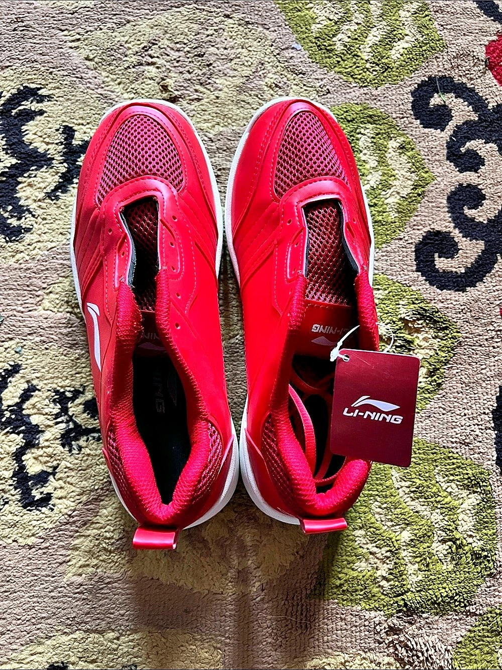 Li-Ning Red Athletic Shoes US 10 NWT